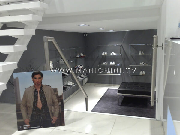 shop-furniture-wall-shelves-015